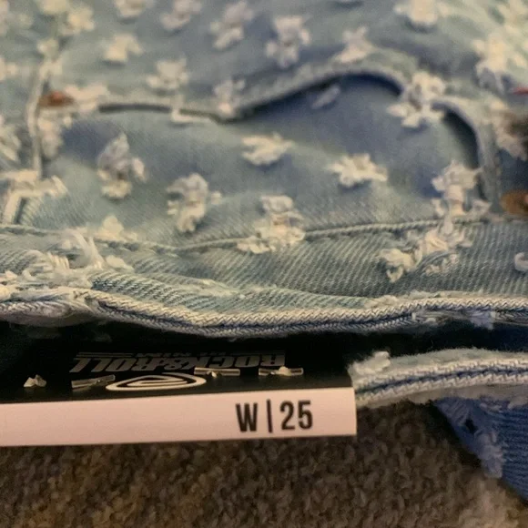 ROCK&ROLL DENIM HIGH RISE HOLEY SHORTS WITH RAW HEM - Picture 9 of 9